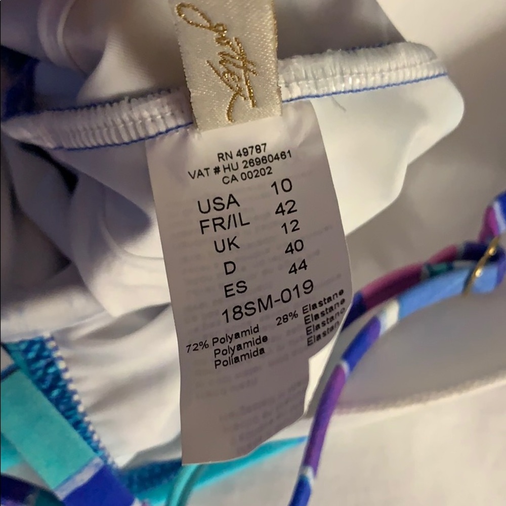 GOTTEX Floral Multi One-Piece V-Plunge Swimsuit 10 - Picture 7 of 8
